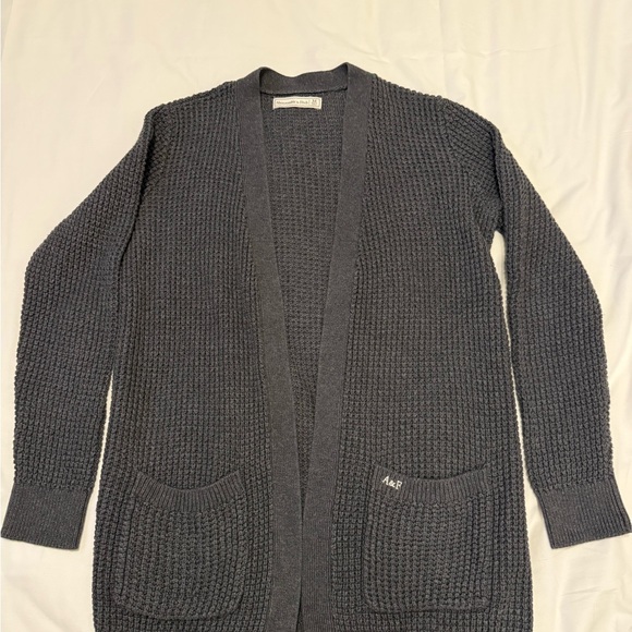 Abercrombie & Fitch Charcoal Knit Sweater - Picture 2 of 4